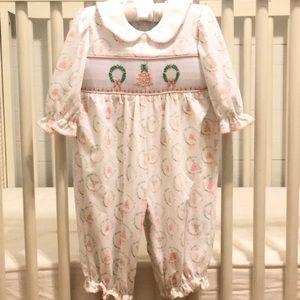 Shrimp& Grits Kids - Smocked Christmas playsuit - 9 mo